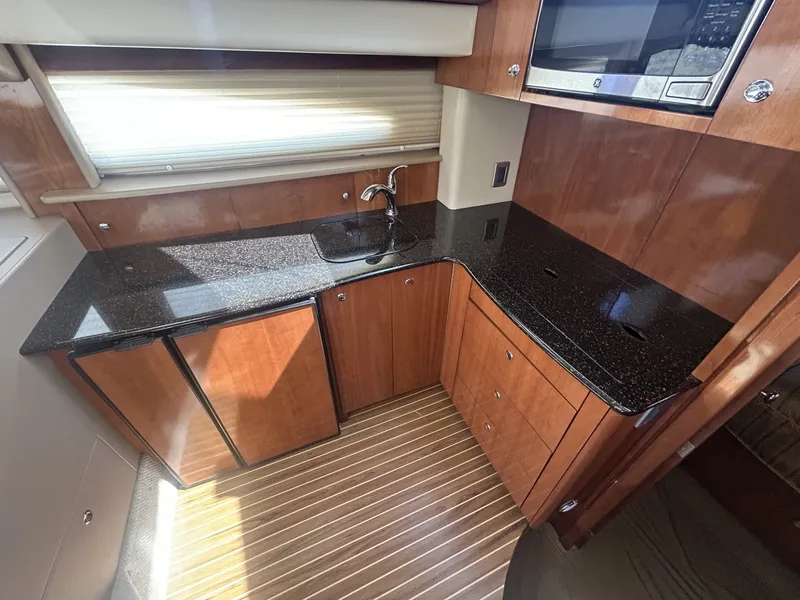 Slide: The Image of Meridian 368 Motoryacht 2007 - 7226872