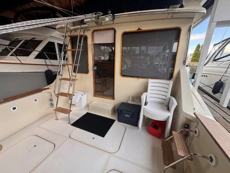 Slide: The Image of Chris-Craft 38 Sedan 1987 - 6116613