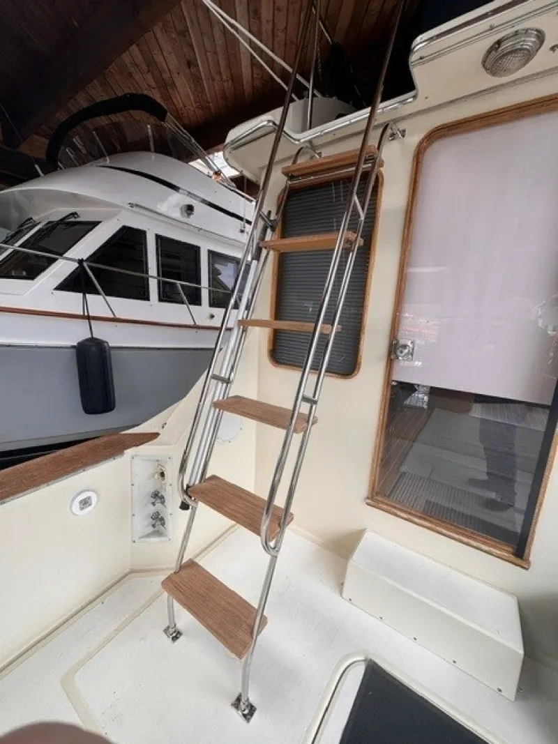 Slide: The Image of Chris-Craft 44 Sedan 1987 - 6116616