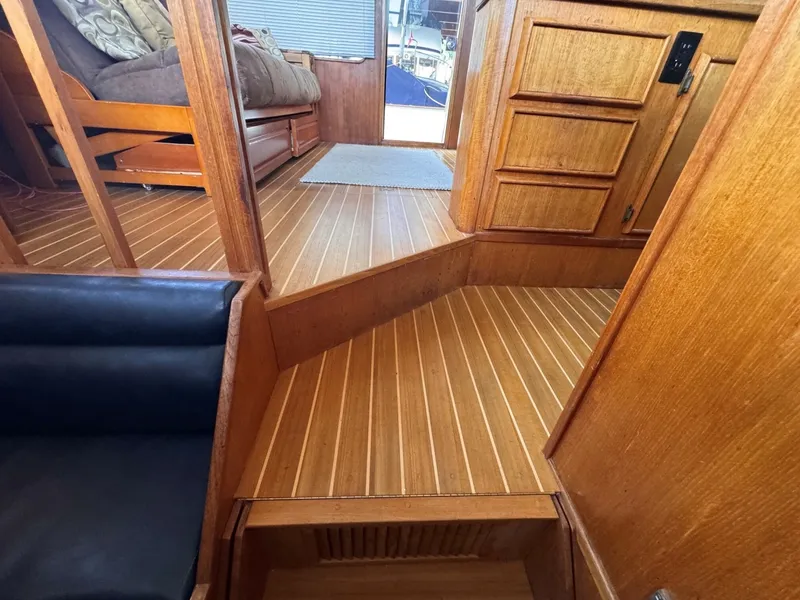 Slide: The Image of Chris-Craft 44 Sedan 1987 - 6116619