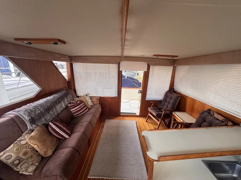 Slide: The Image of Chris-Craft 44 Sedan 1987 - 6116622