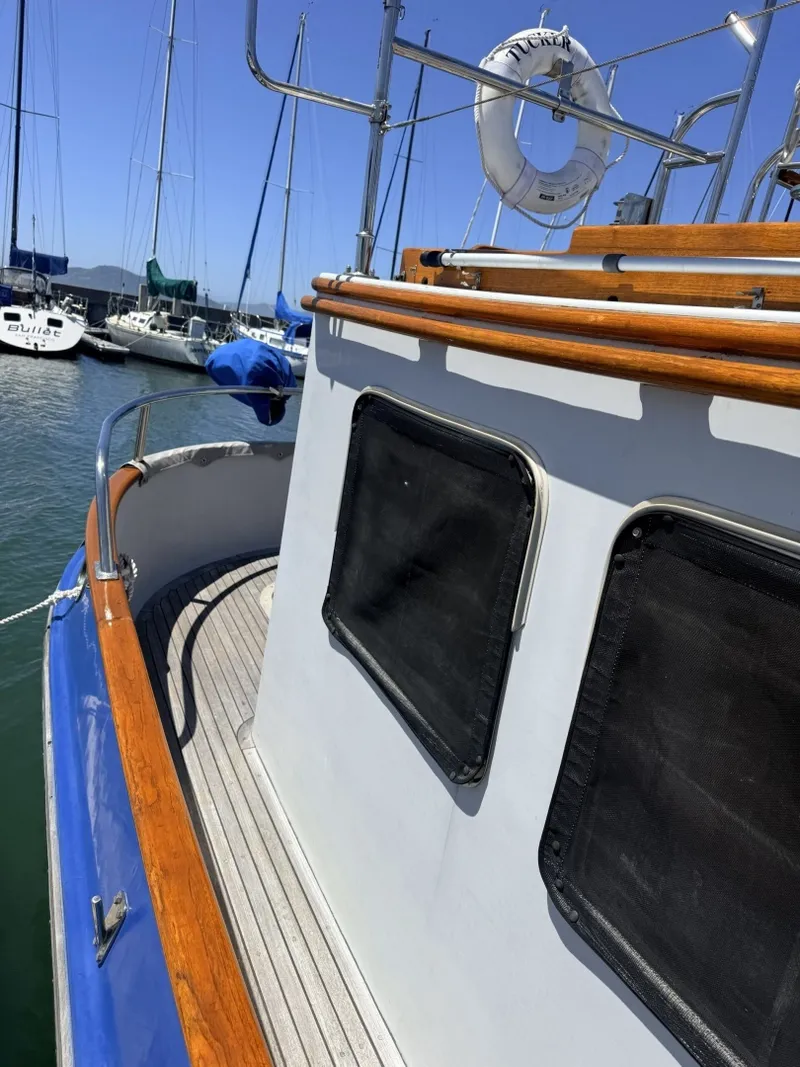 Slide: The Image of Lord Nelson Victory Tug 1987 - 6120602