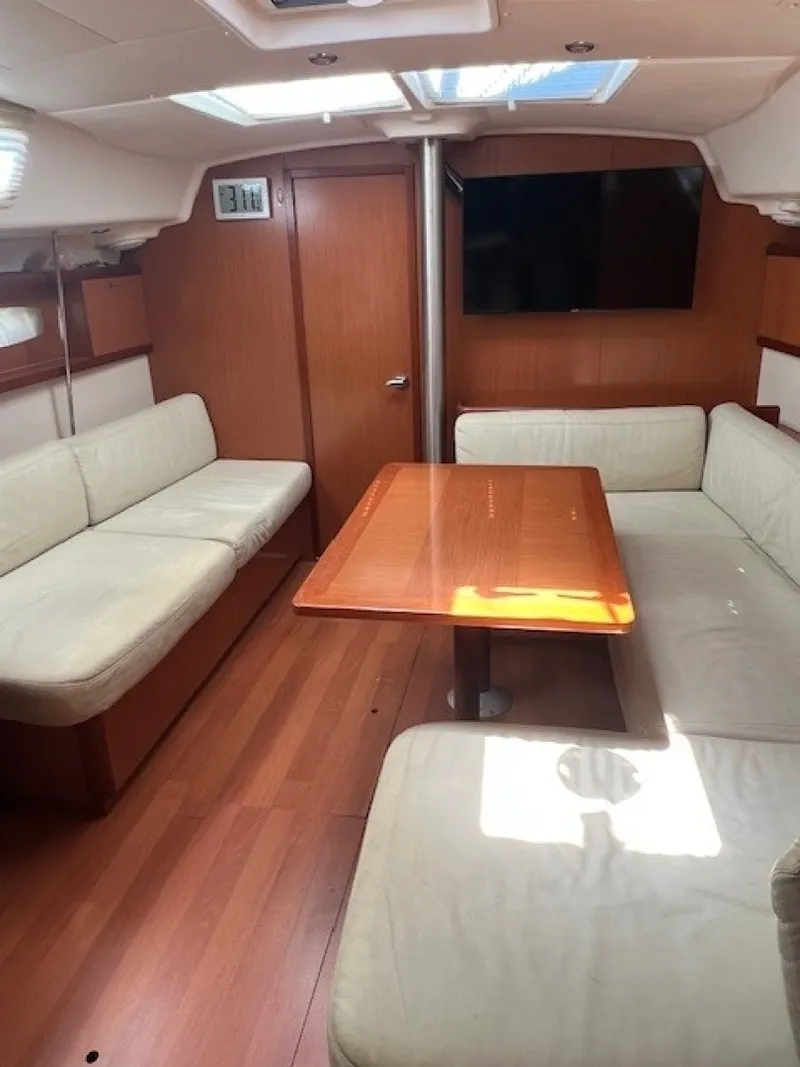Slide: The Image of Beneteau Oceanis 43 2009 - 6134215