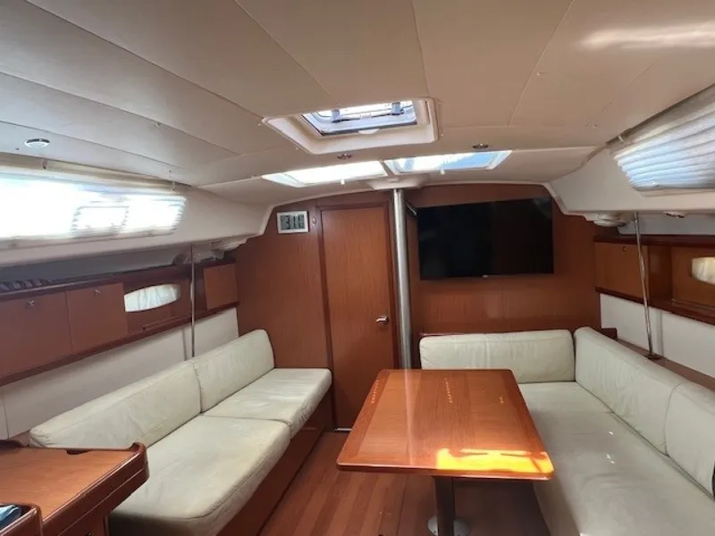 Slide: The Image of Beneteau Oceanis 43 2009 - 6124217