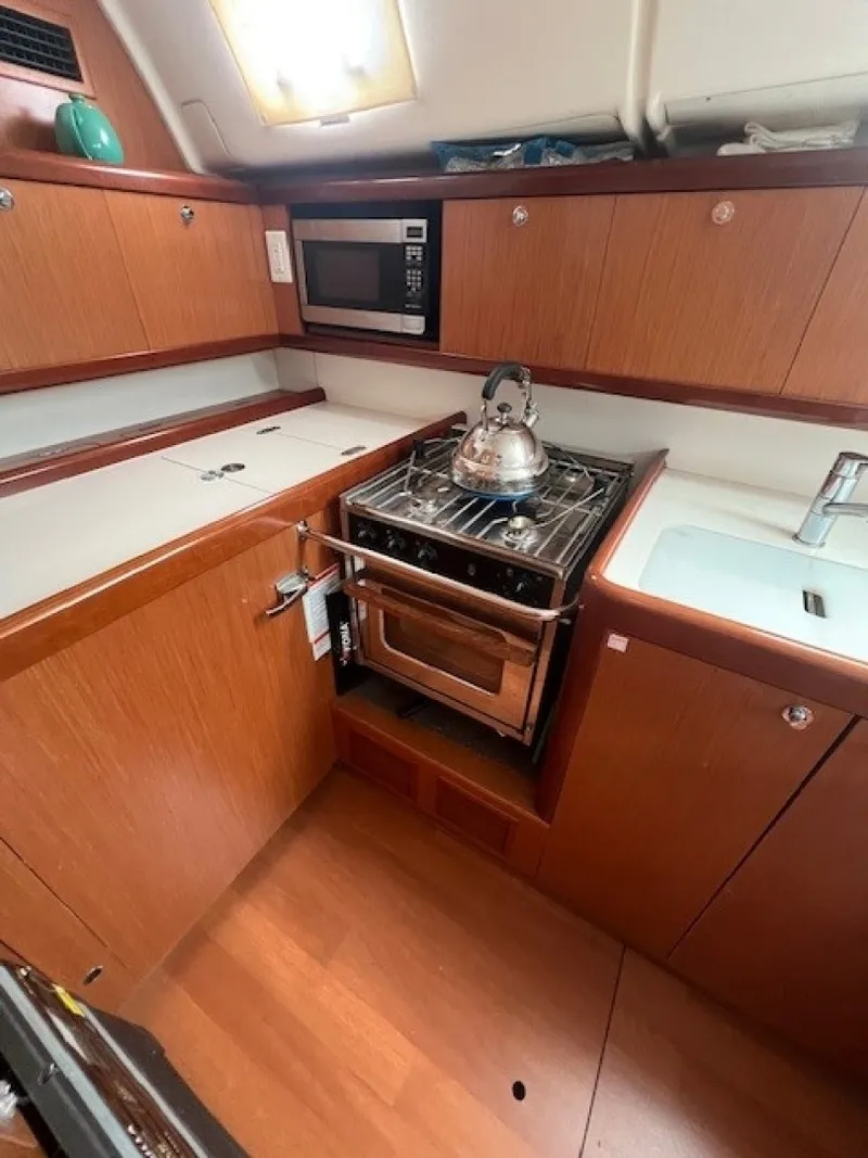 Slide: The Image of Beneteau Oceanis 43 2009 - 6134207