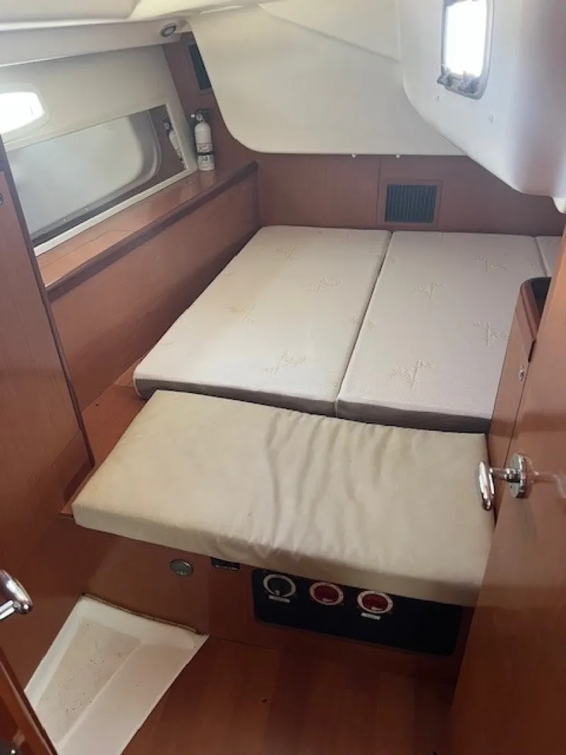 Slide: The Image of Beneteau Oceanis 43 2009 - 6134204