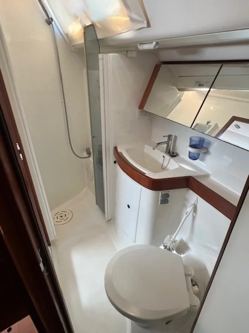 Slide: The Image of Beneteau Oceanis 43 2009 - 6134208