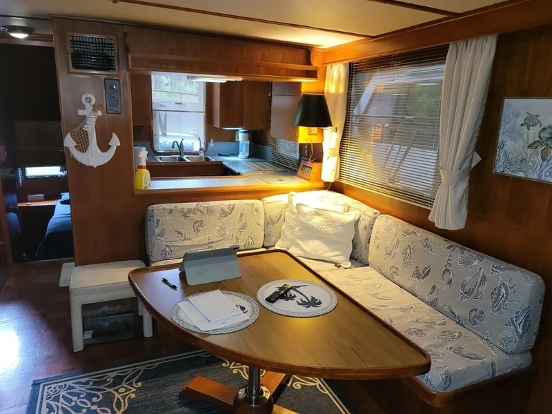 Slide: The Image of DeFever Offshore Cruiser 1990 - 6158498