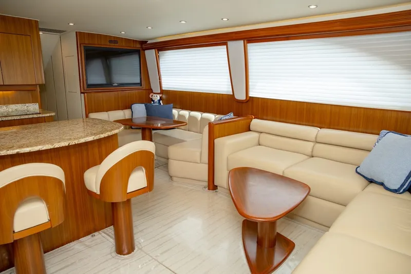 Slide: The Image of Viking 60 DEBS JEM - Salon & Dinette 2008 Viking 60 Convertible DEBS JEM - 6135946