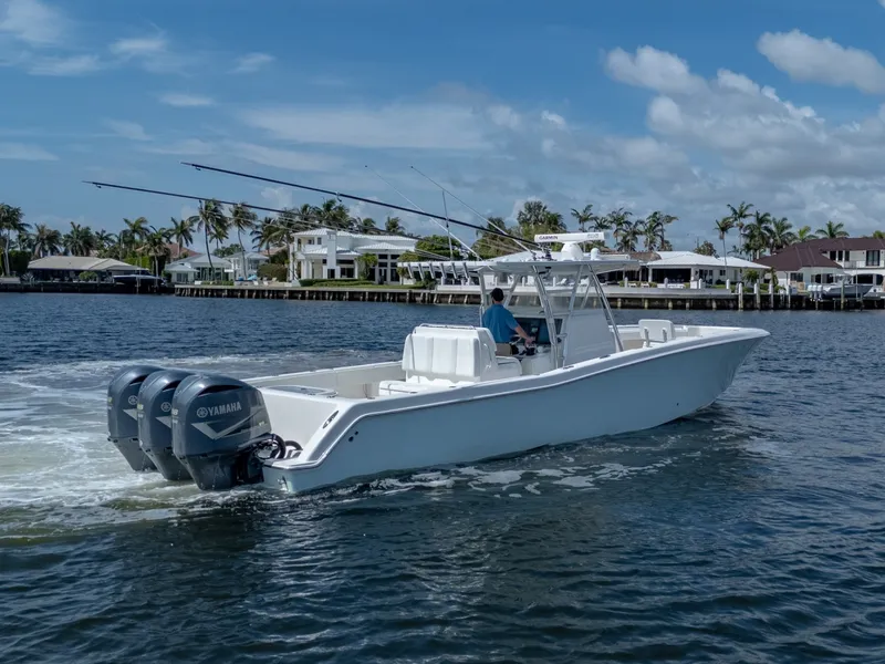 Slide: The Image of Invincible 39 Open Fisherman 2017 - 6134032