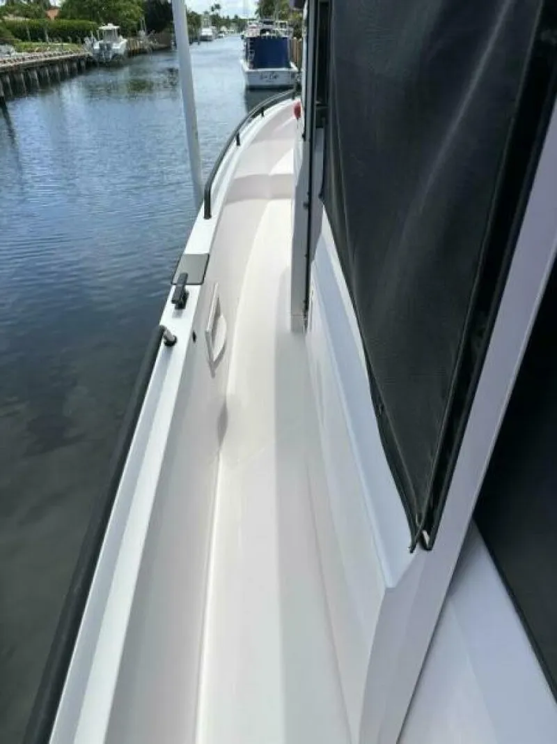 Slide: The Image of Axopar 37 XC Cross Cabin Brabus 2021 - 6134103