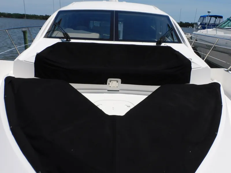 Slide: The Image of Sea Ray 550L 2019 - 6135477