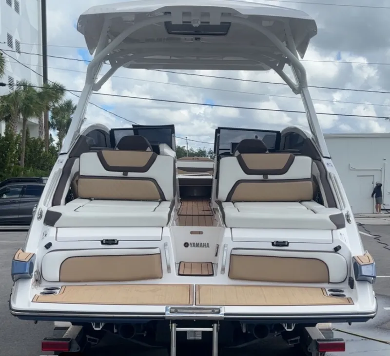 Slide: The Image of Yamaha 275SDX 2023 - 6135523
