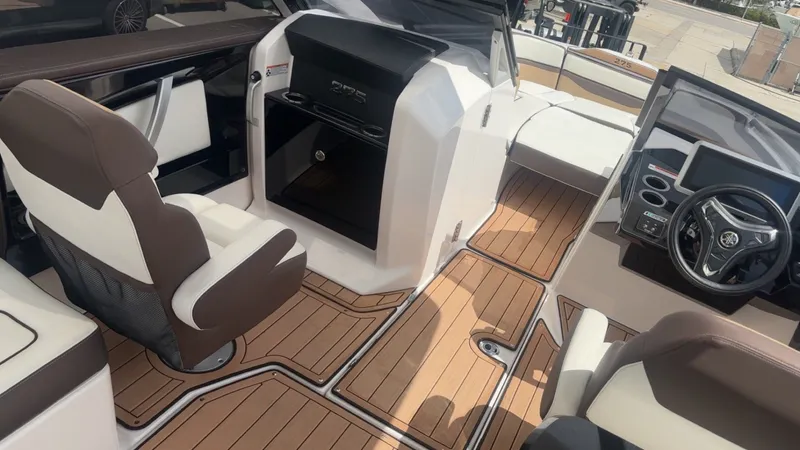 Slide: The Image of Yamaha 275SDX 2023 - 6135531