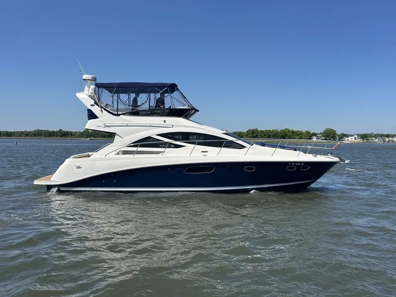 The Image of Sea Ray 450 Sedan Bridge 2012 - 6135798