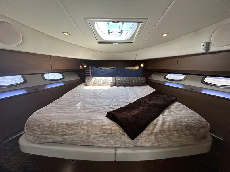 Slide: The Image of Sea Ray 450 Sedan Bridge 2012 - 6135799