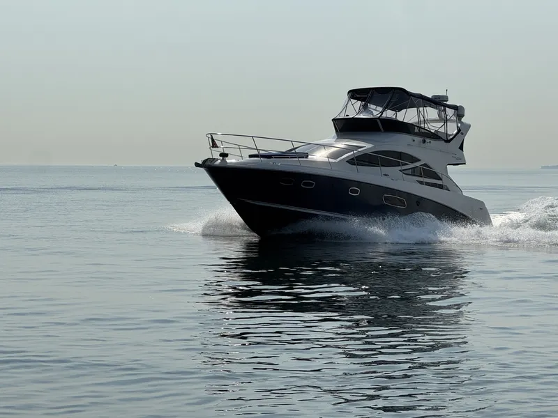 Slide: The Image of Sea Ray 450 Sedan Bridge 2012 - 6551111