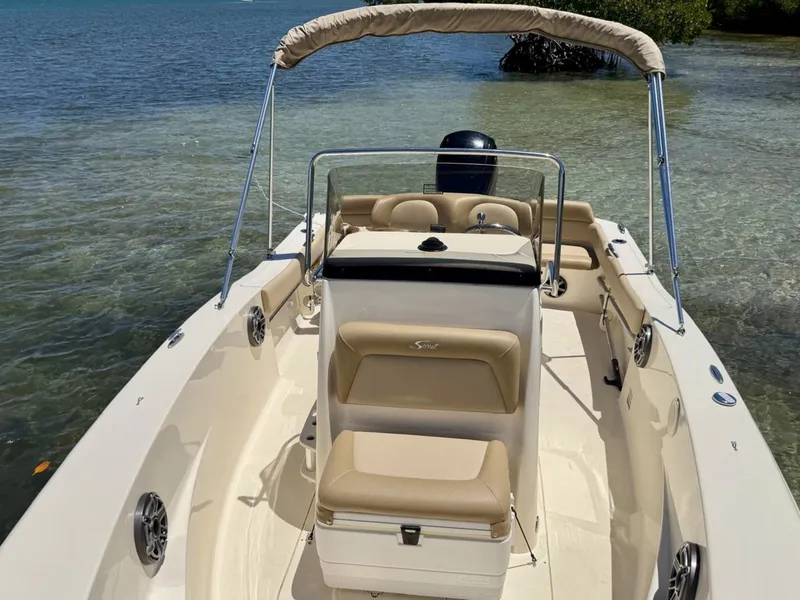 Slide: The Image of Scout 195 Sportfish 2019 - 6136000