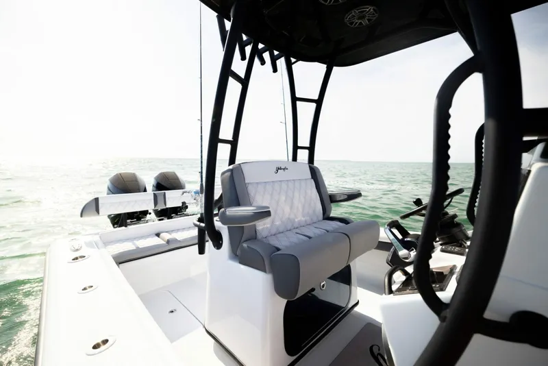 Slide: The Image of Yellowfin 26 Yellowfin 26 Hybrid with Upgraded Helm Seat Flip up Bolsters - 6136270