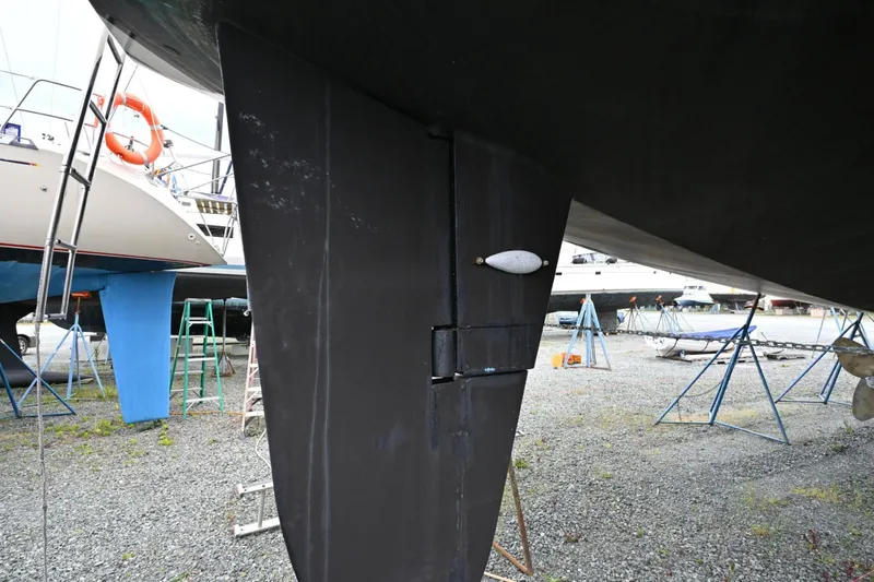 Slide: The Image of Waterline Yachts Inc 50 2006 - 6136256