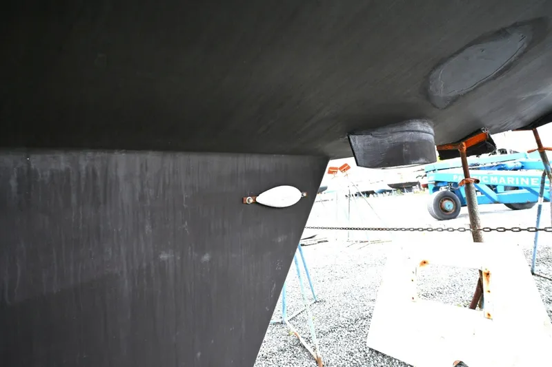 Slide: The Image of Waterline Yachts Inc 50 2006 - 6136263