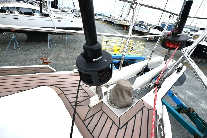 Slide: The Image of Waterline Yachts Inc 50 2006 - 6136127