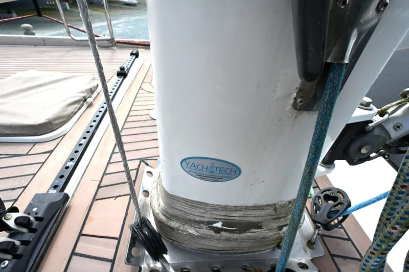 Slide: The Image of Waterline Yachts Inc 50 2006 - 6136134