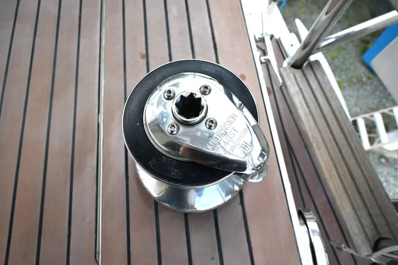 Slide: The Image of Waterline Yachts Inc 50 2006 - 6136145
