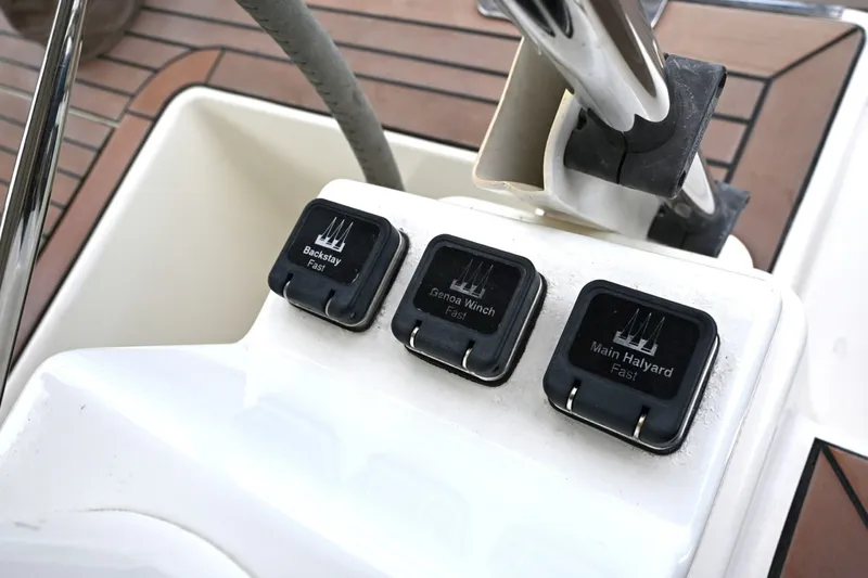 Slide: The Image of Waterline Yachts Inc 50 2006 - 6136147