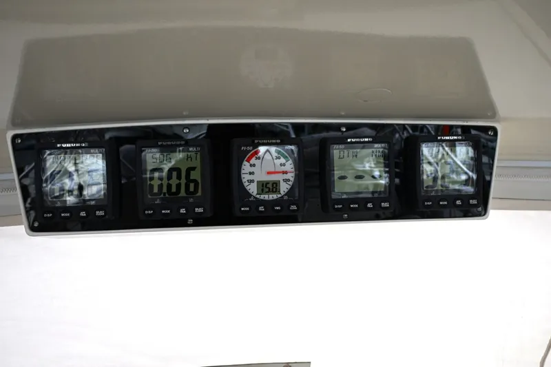 Slide: The Image of Waterline Yachts Inc 50 2006 - 6136148