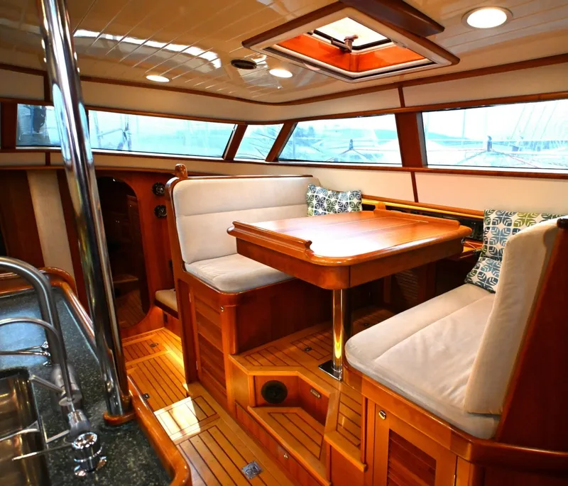 Slide: The Image of Waterline Yachts Inc 50 2006 - 6136155