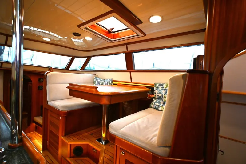 Slide: The Image of Waterline Yachts Inc 50 2006 - 6136156