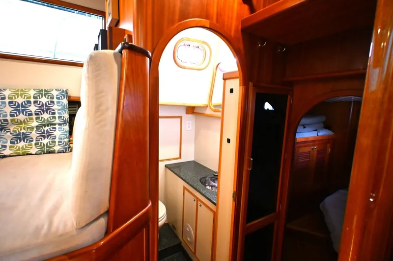 Slide: The Image of Waterline Yachts Inc 50 2006 - 6136157