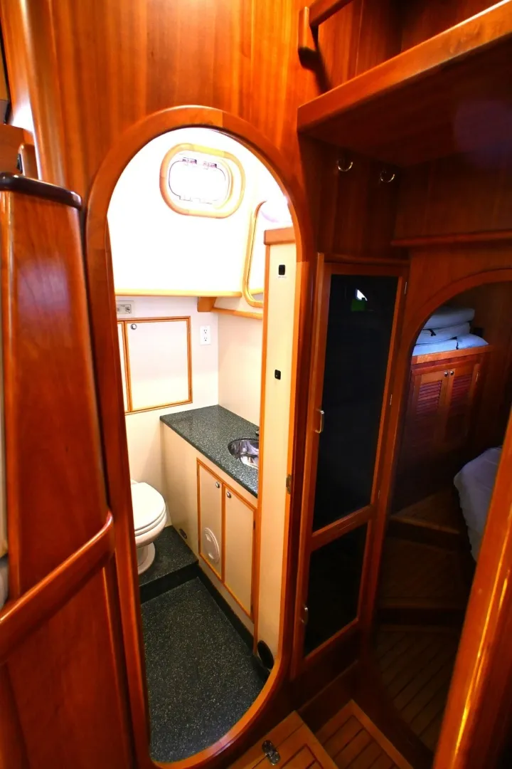 Slide: The Image of Waterline Yachts Inc 50 2006 - 6136158