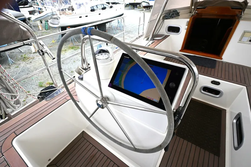 Slide: The Image of Waterline Yachts Inc 50 2006 - 6136117