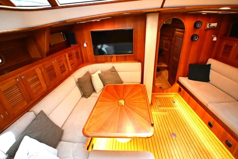 Slide: The Image of Waterline Yachts Inc 50 2006 - 6136168