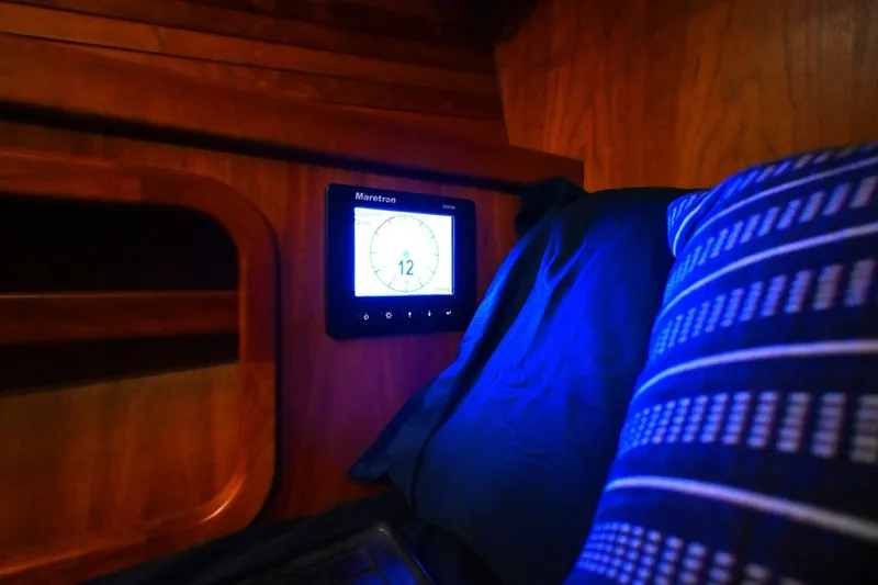 Slide: The Image of Waterline Yachts Inc 50 2006 - 6136180