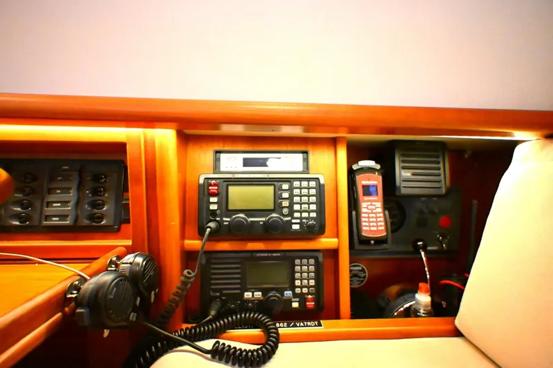 Slide: The Image of Waterline Yachts Inc 50 2006 - 6136190
