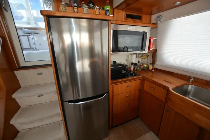 Slide: The Image of Carver Yachts 504 Cockpit Motoryacht 2000 - 6141339