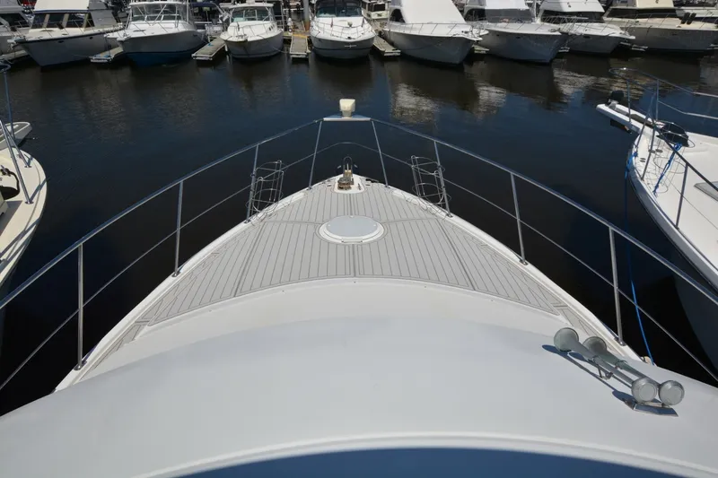 Slide: The Image of Carver Yachts 504 Cockpit Motoryacht 2000 - 6141327