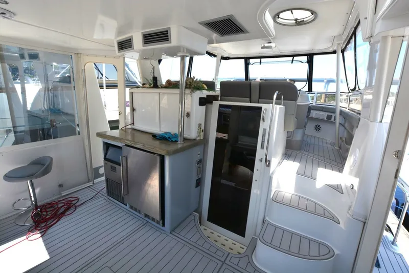 Slide: The Image of Carver Yachts 504 Cockpit Motoryacht 2000 - 6141331