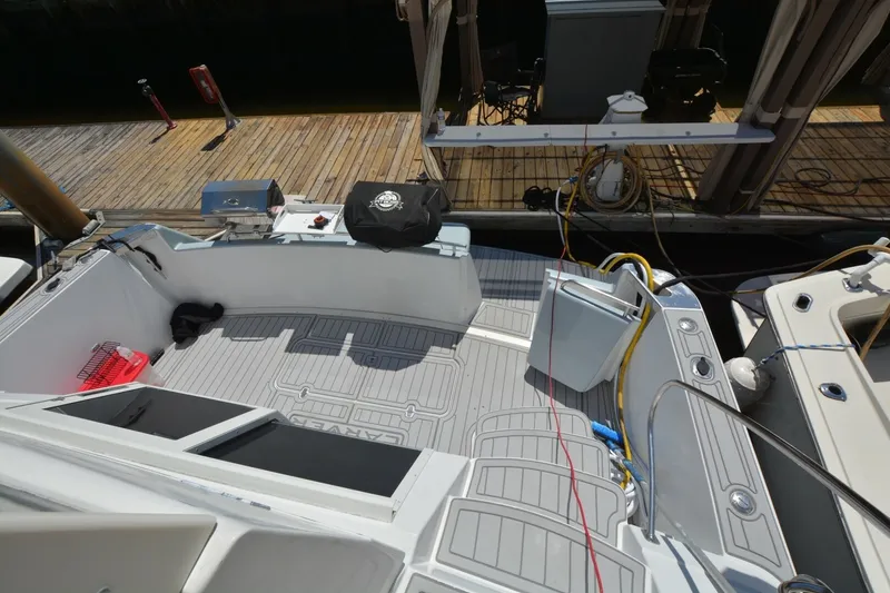 Slide: The Image of Carver Yachts 504 Cockpit Motoryacht 2000 - 6141333