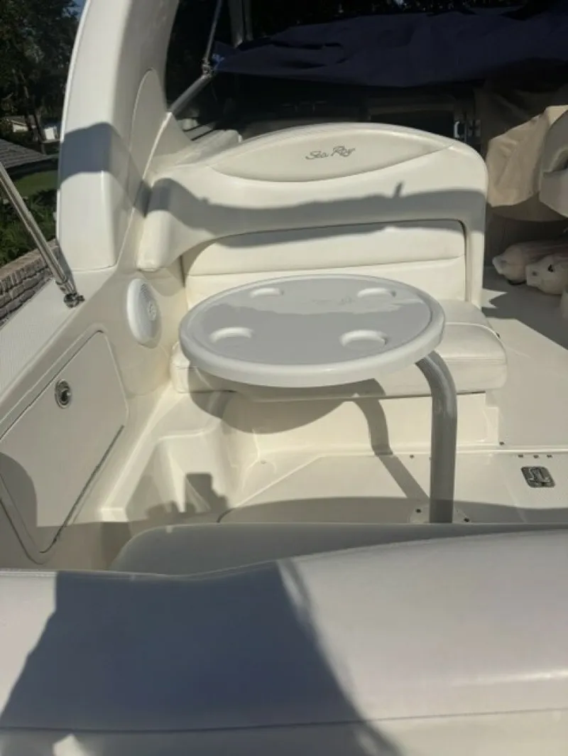 Slide: The Image of Sea Ray 28 2005 - 6138065