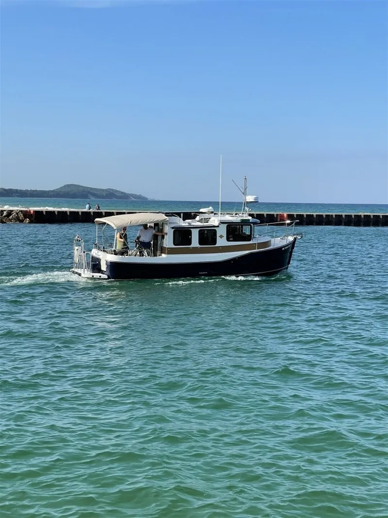 Slide: The Image of Ranger Tug R-27 2015 - 6141653