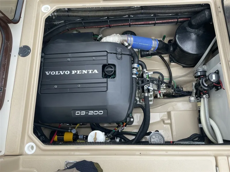 Slide: The Image of Ranger Tug R-27 2015 - 6141642