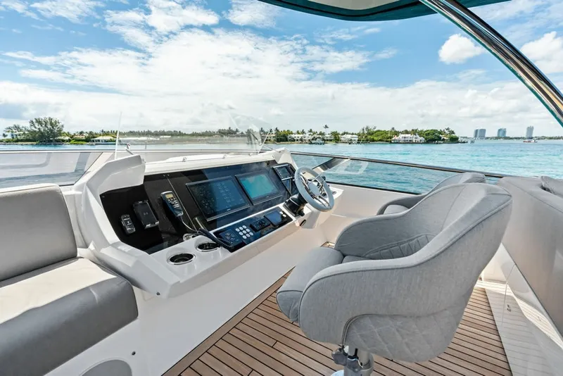Slide: The Image of Sunseeker 88 Yacht 2026 - 6141554