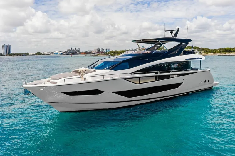 Slide: The Image of Sunseeker 88 Yacht 2026 - 6141530