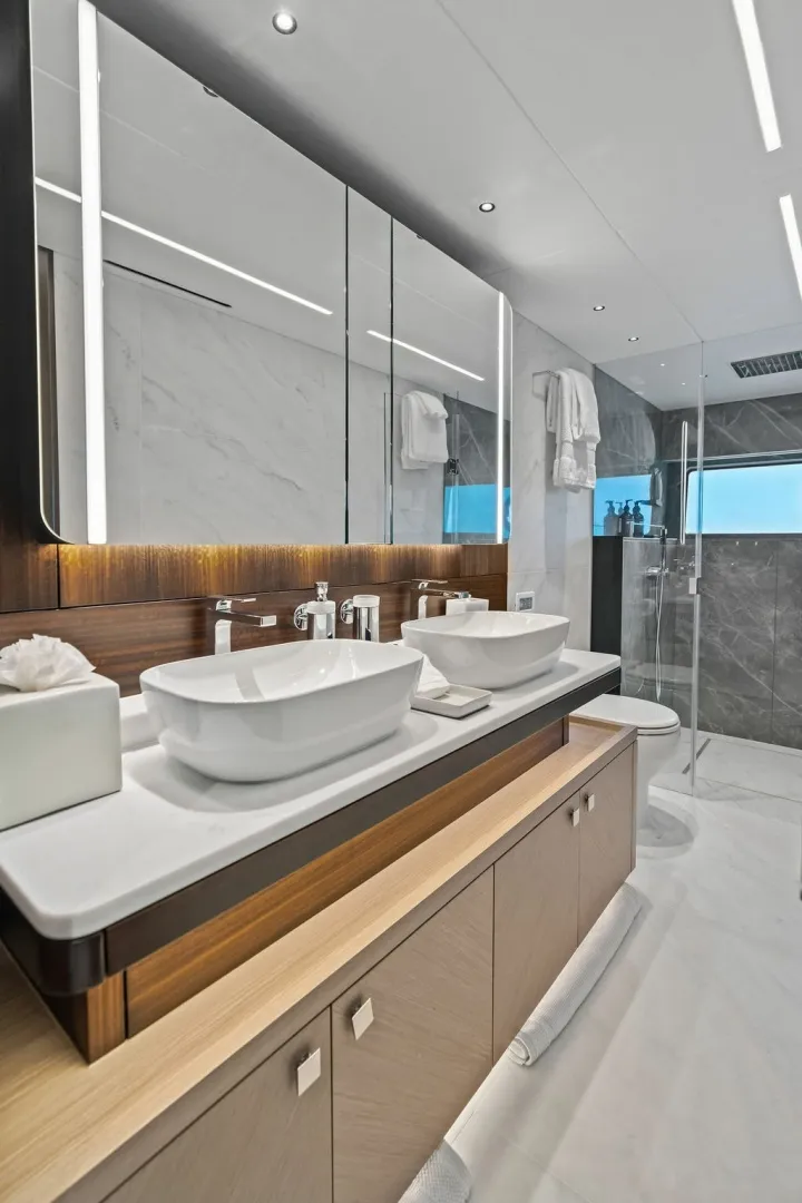 Slide: The Image of Sunseeker 88 Yacht 2026 - 6141615