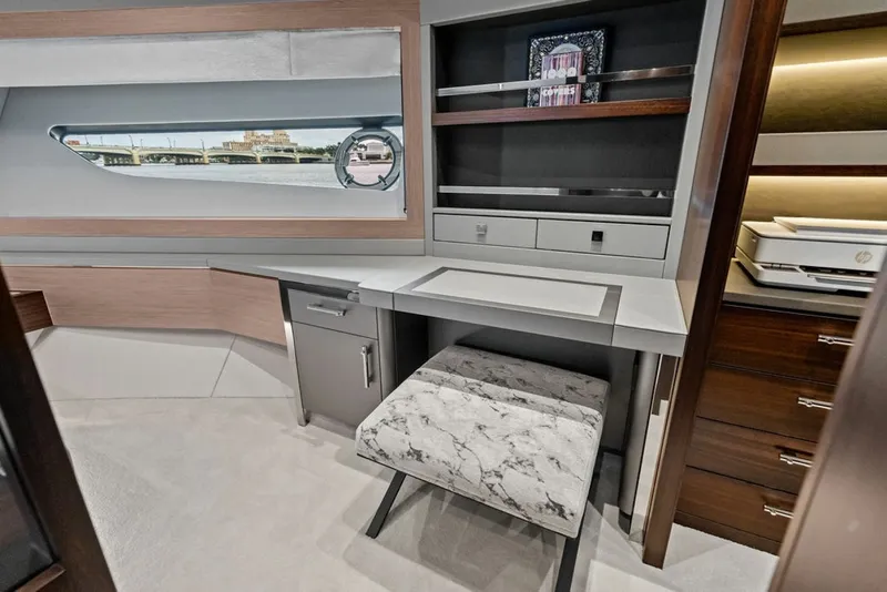 Slide: The Image of Sunseeker 88 Yacht 2026 - 6141625