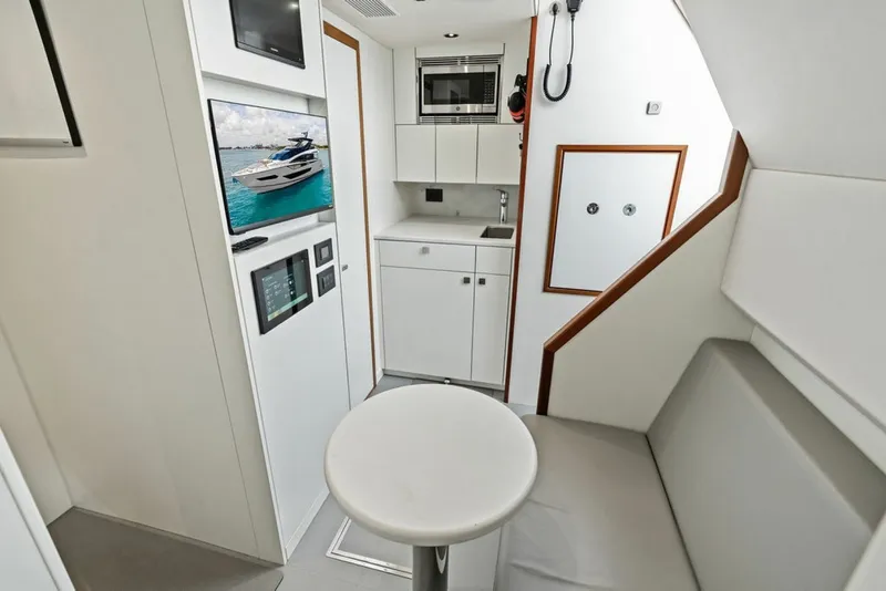 Slide: The Image of Sunseeker 88 Yacht 2026 - 6141658